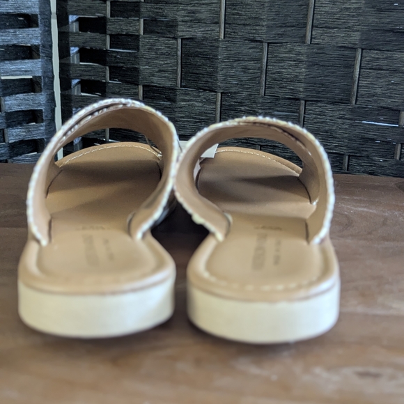 Venderosmarino Women's Sandals slides size 8 perfect Shoes In Box Summer - Picture 6 of 9